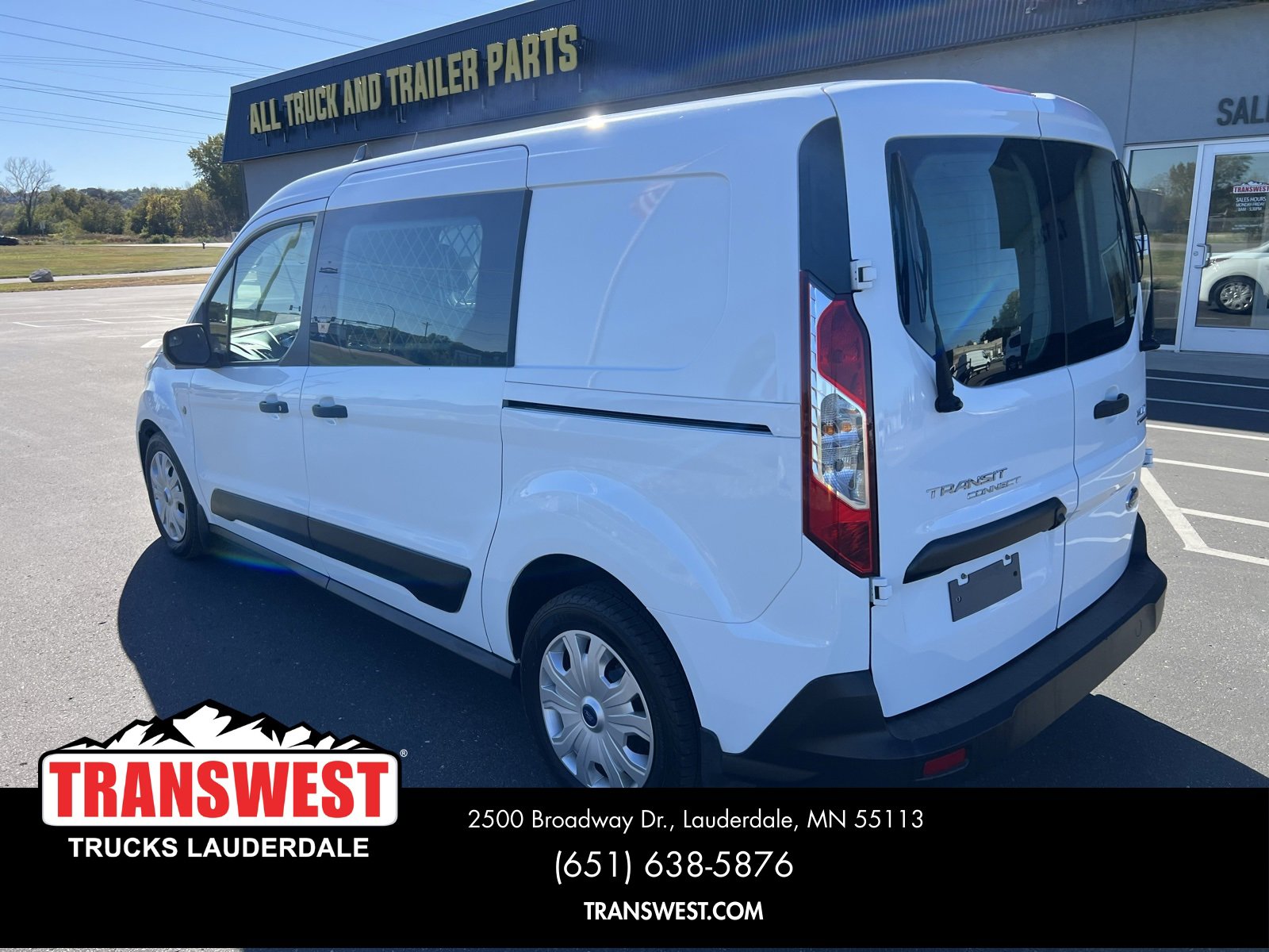 Used 2021 Ford Transit Connect XLT image 9