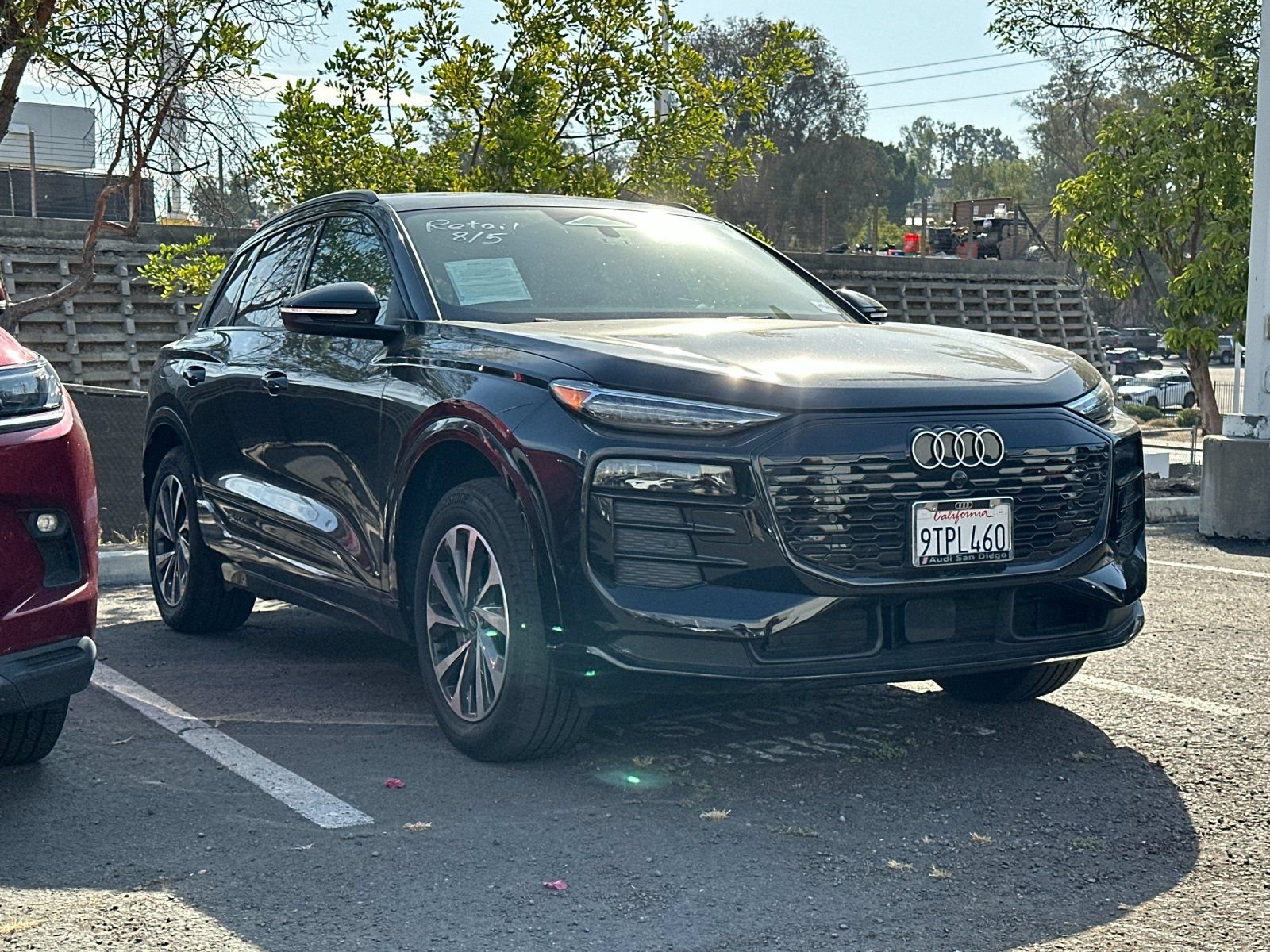Used 2025 Audi Q6 e-tron Premium Plus w/ Premium Plus AWD/4WD image 2