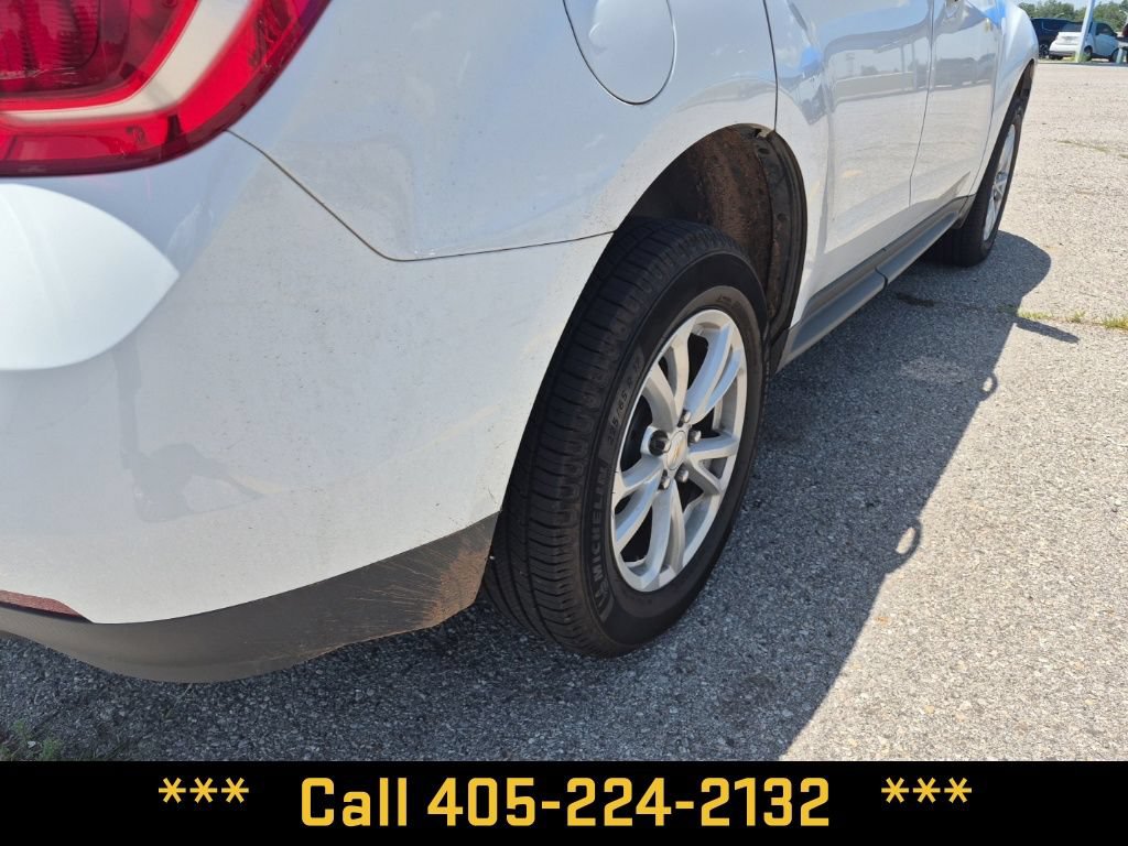 Used 2017 Chevrolet Equinox LT w/ Convenience Package FWD image 12