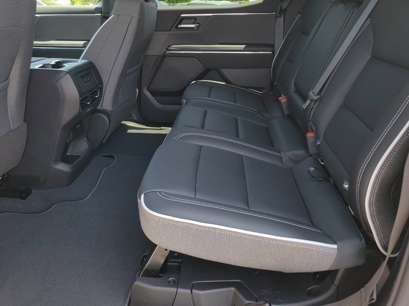 New 2026 GMC Sierra EV Elevation w/ Premium Package image 7