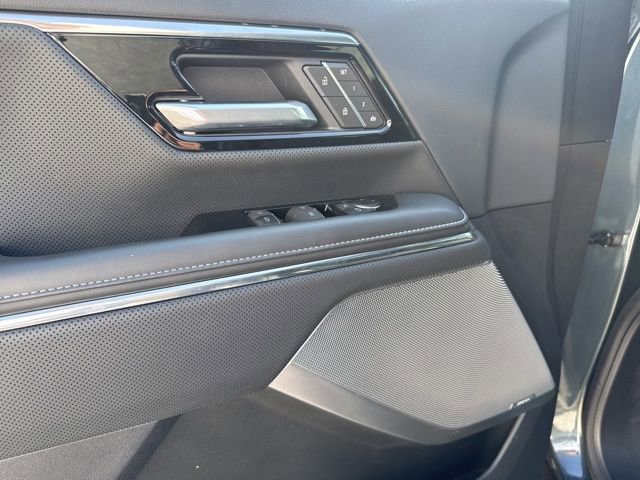 Used 2025 GMC Sierra EV Denali image 14