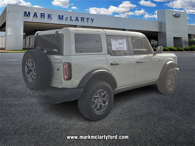 New 2025 Ford Bronco Badlands image 3