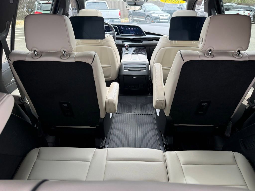 Used 2023 Cadillac Escalade Sport w/ Touring Package image 19