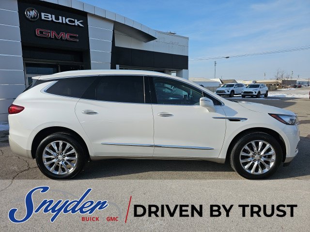 Used 2018 Buick Enclave Premium w/ Experience Buick Package FWD image 8