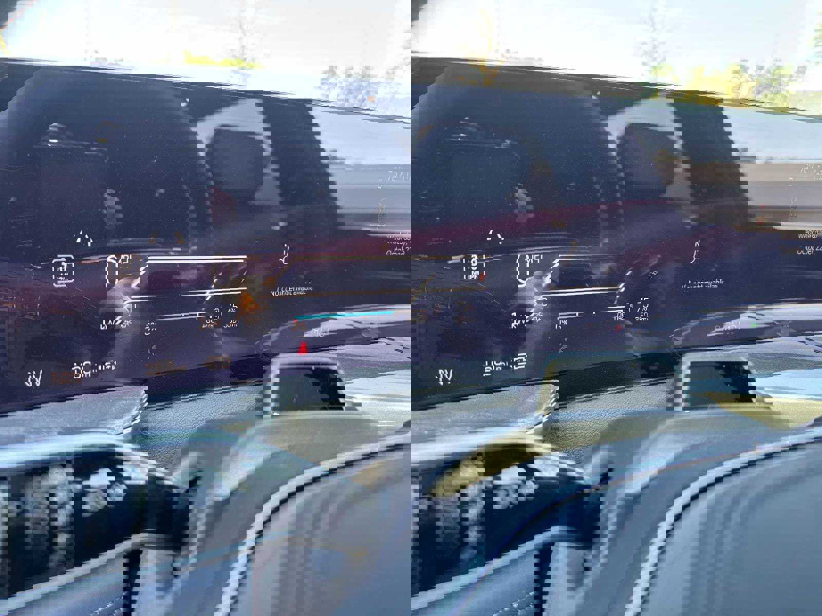 New 2025 Cadillac Escalade IQ Sport 2 image 28