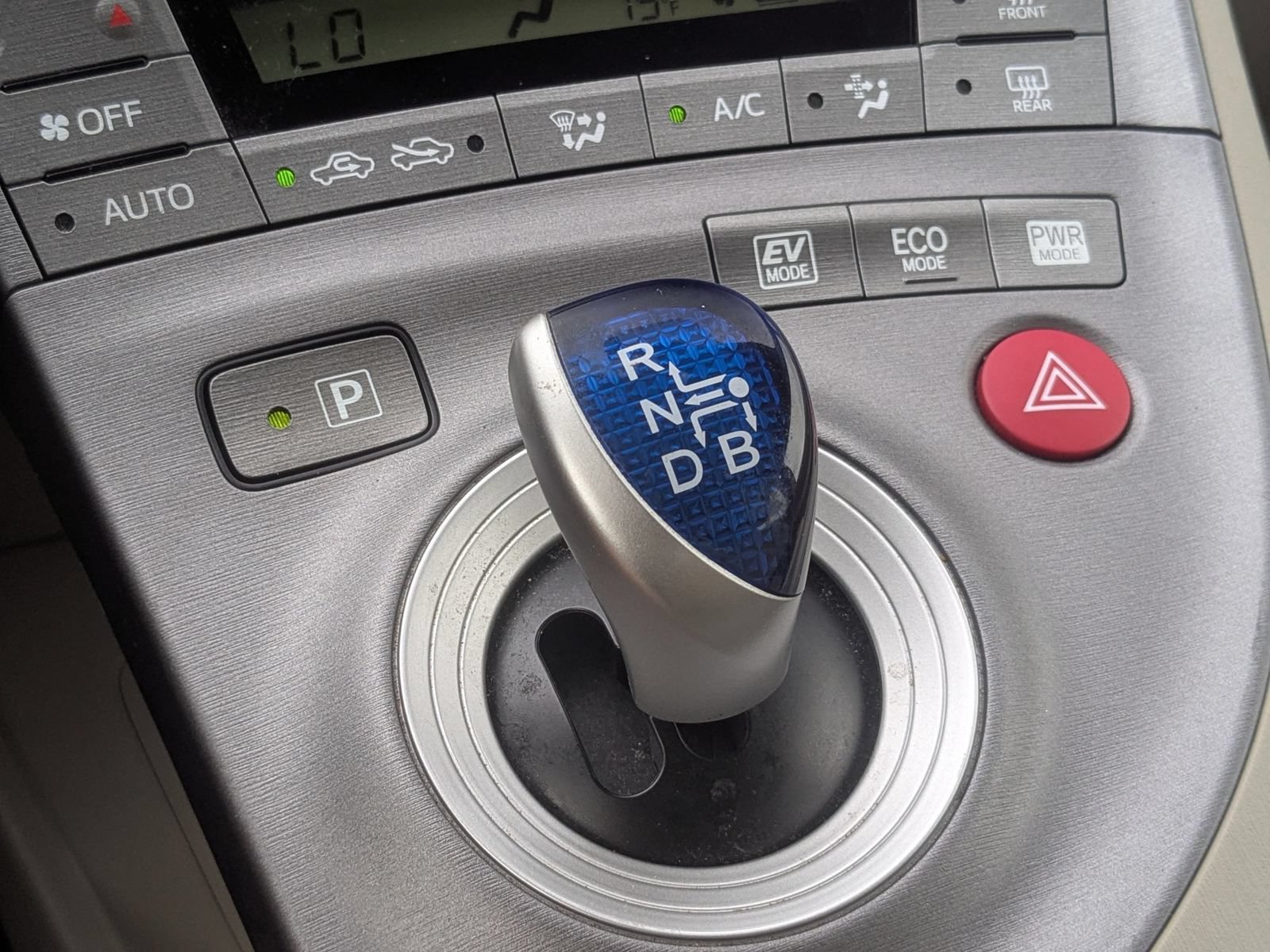Used 2015 Toyota Prius Two FWD image 20