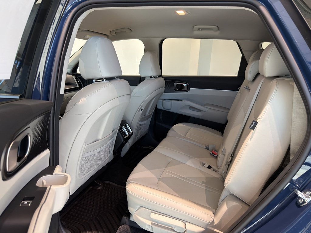 New 2026 Kia Sorento X-Line EX image 18
