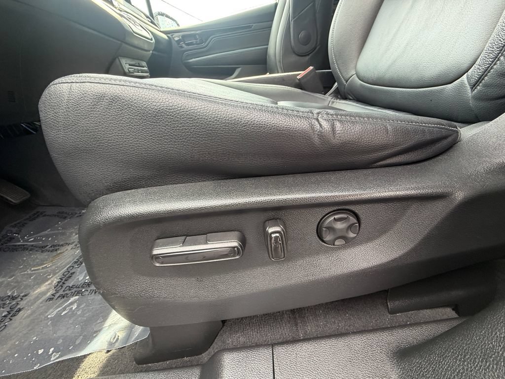 Used 2023 Honda Odyssey Touring image 10