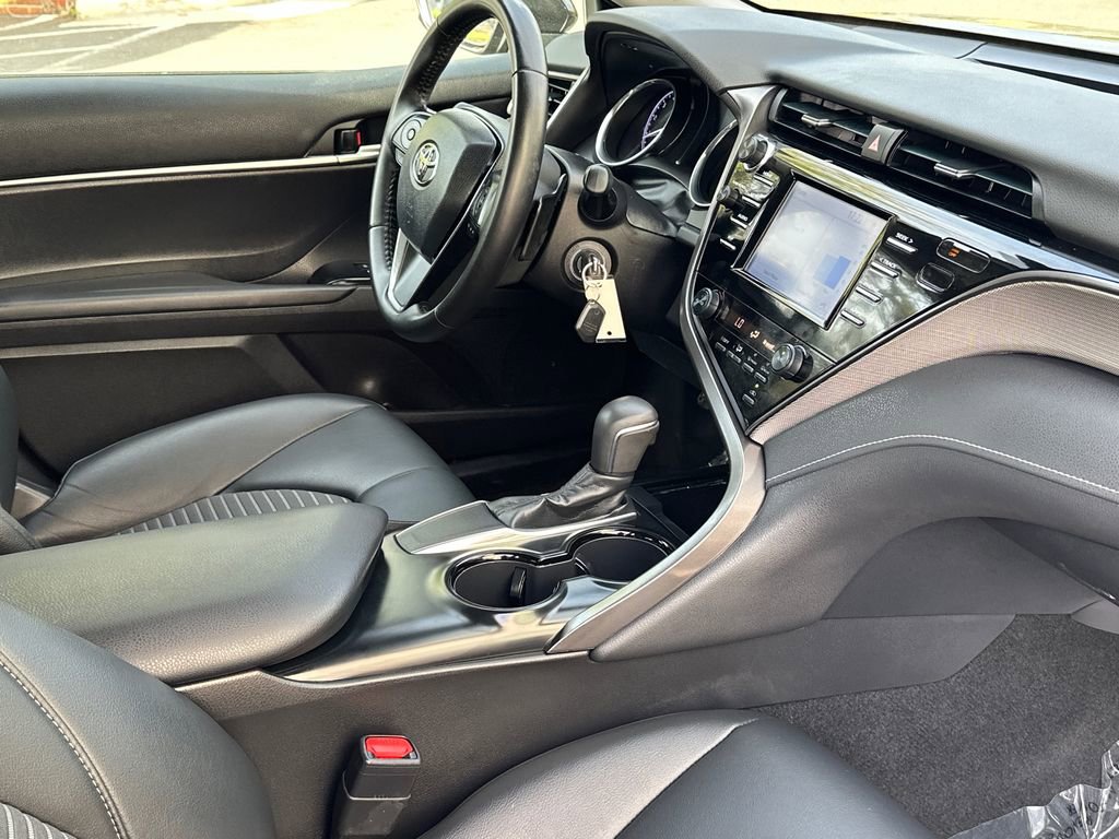 Used 2019 Toyota Camry SE image 8