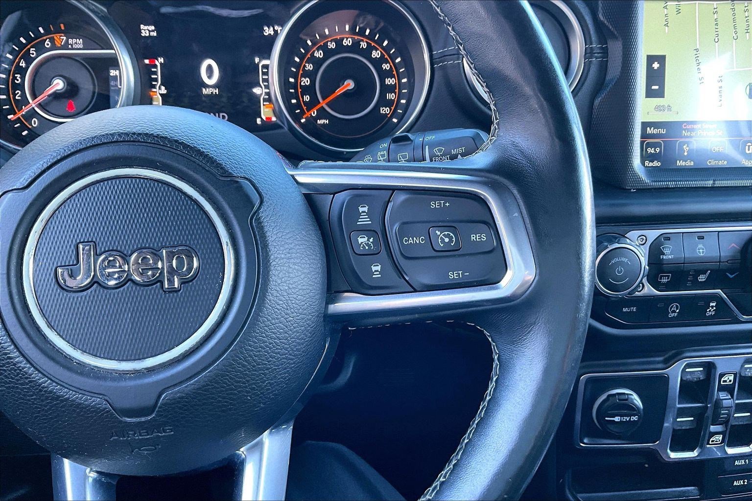 Used 2019 Jeep Wrangler Unlimited Sahara w/ Advanced Safety Group image 17