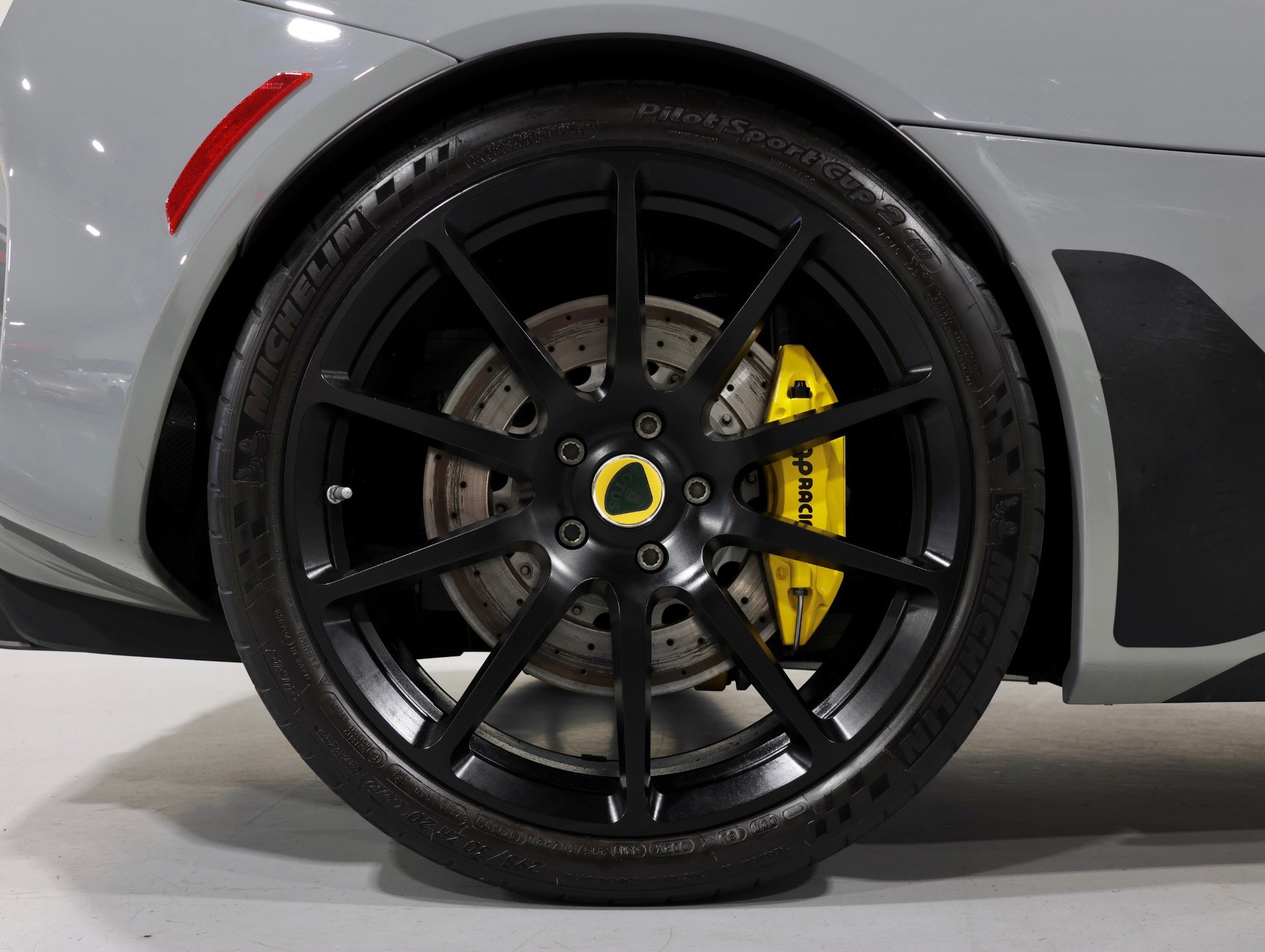 Used 2020 Lotus Evora RWD image 21