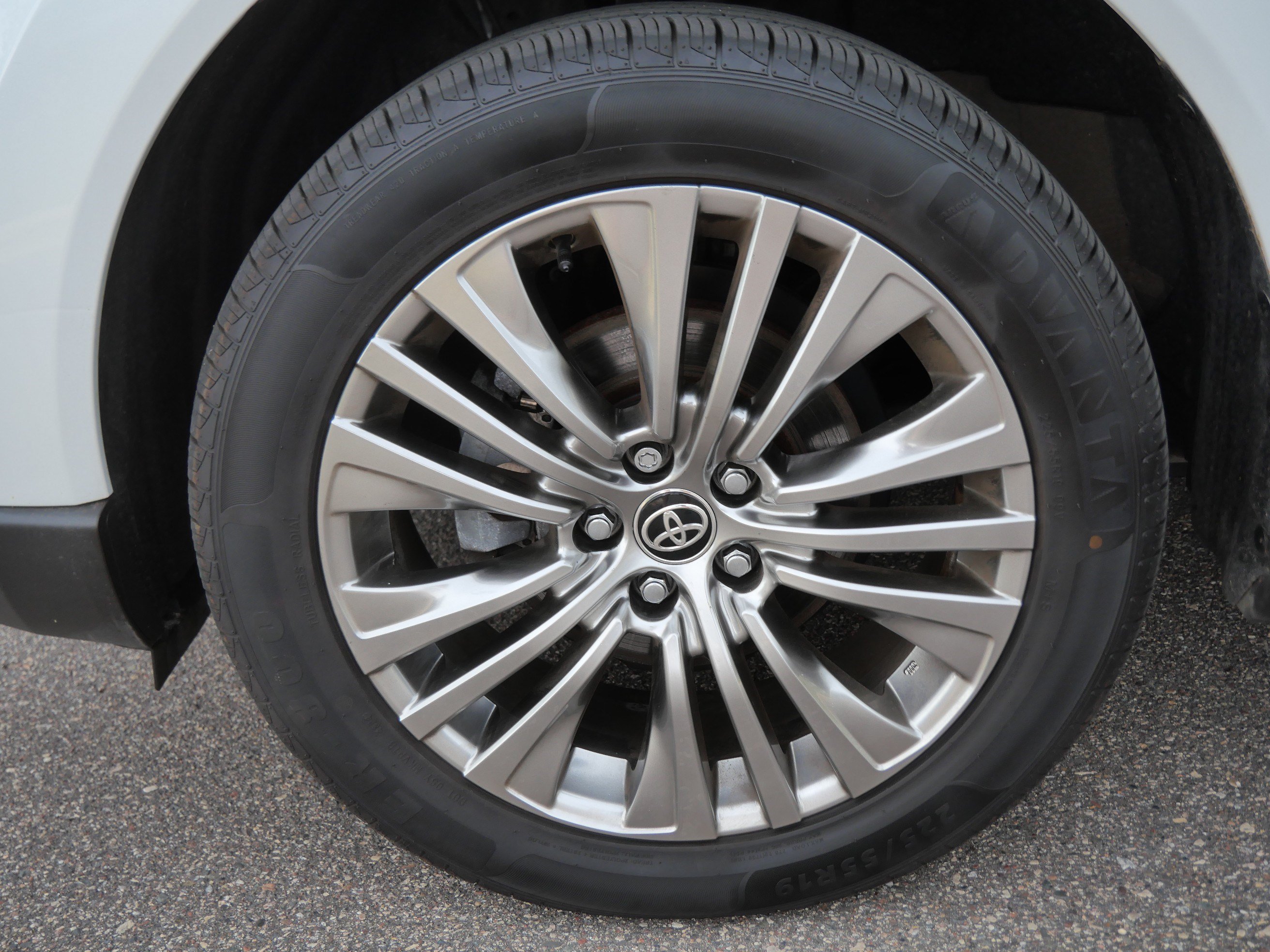 Certified 2023 Toyota Venza Limited AWD/4WD image 16