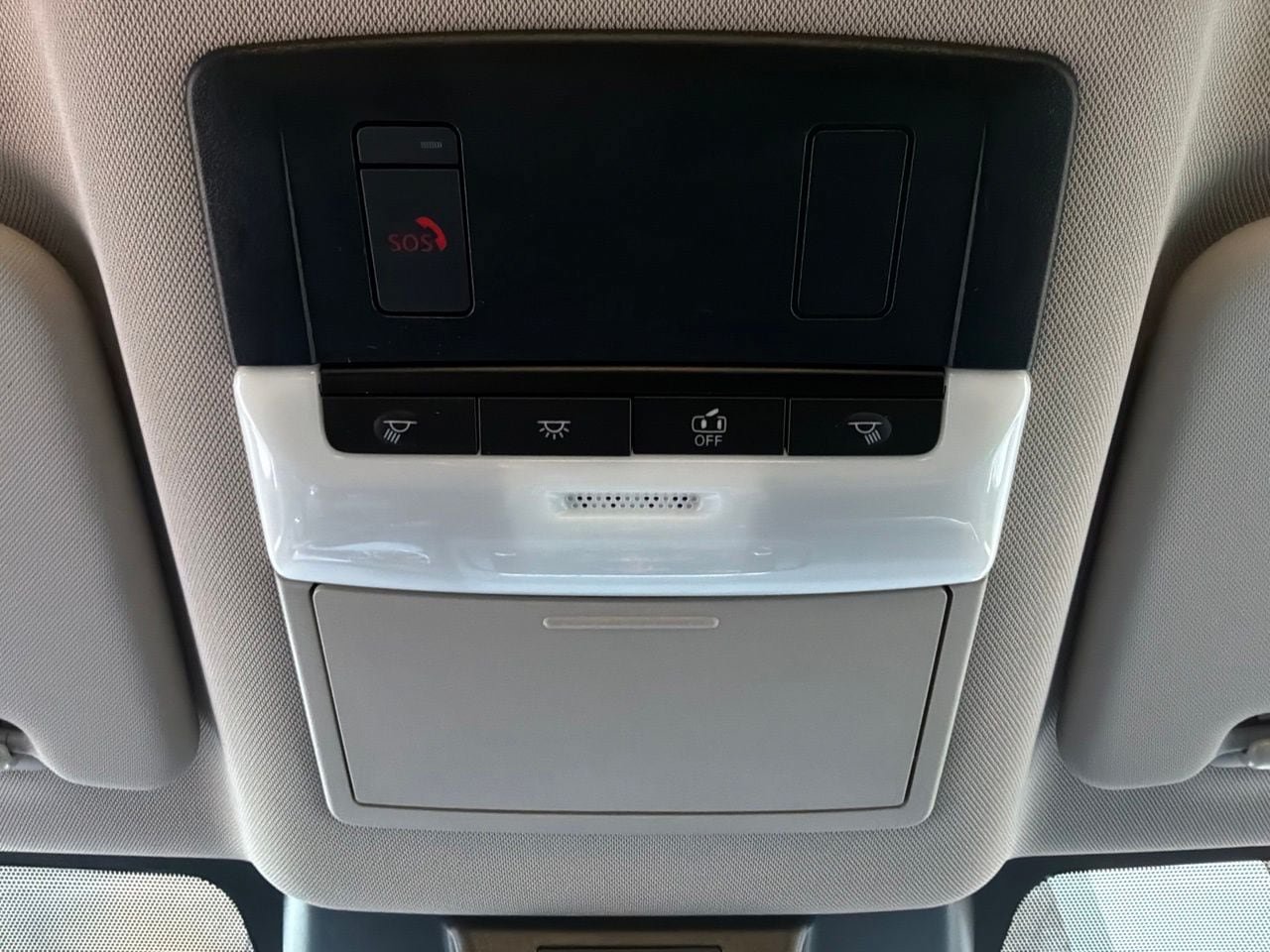 Used 2025 Nissan Rogue SV FWD image 17