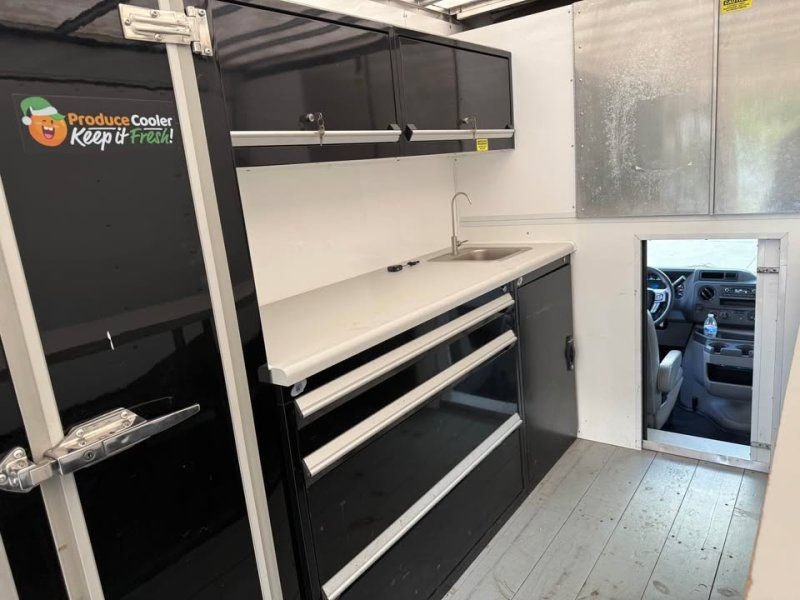 Used 2023 Ford E-450 and Econoline 450 Super Duty w/ Power Windows & Locks Group RWD image 10