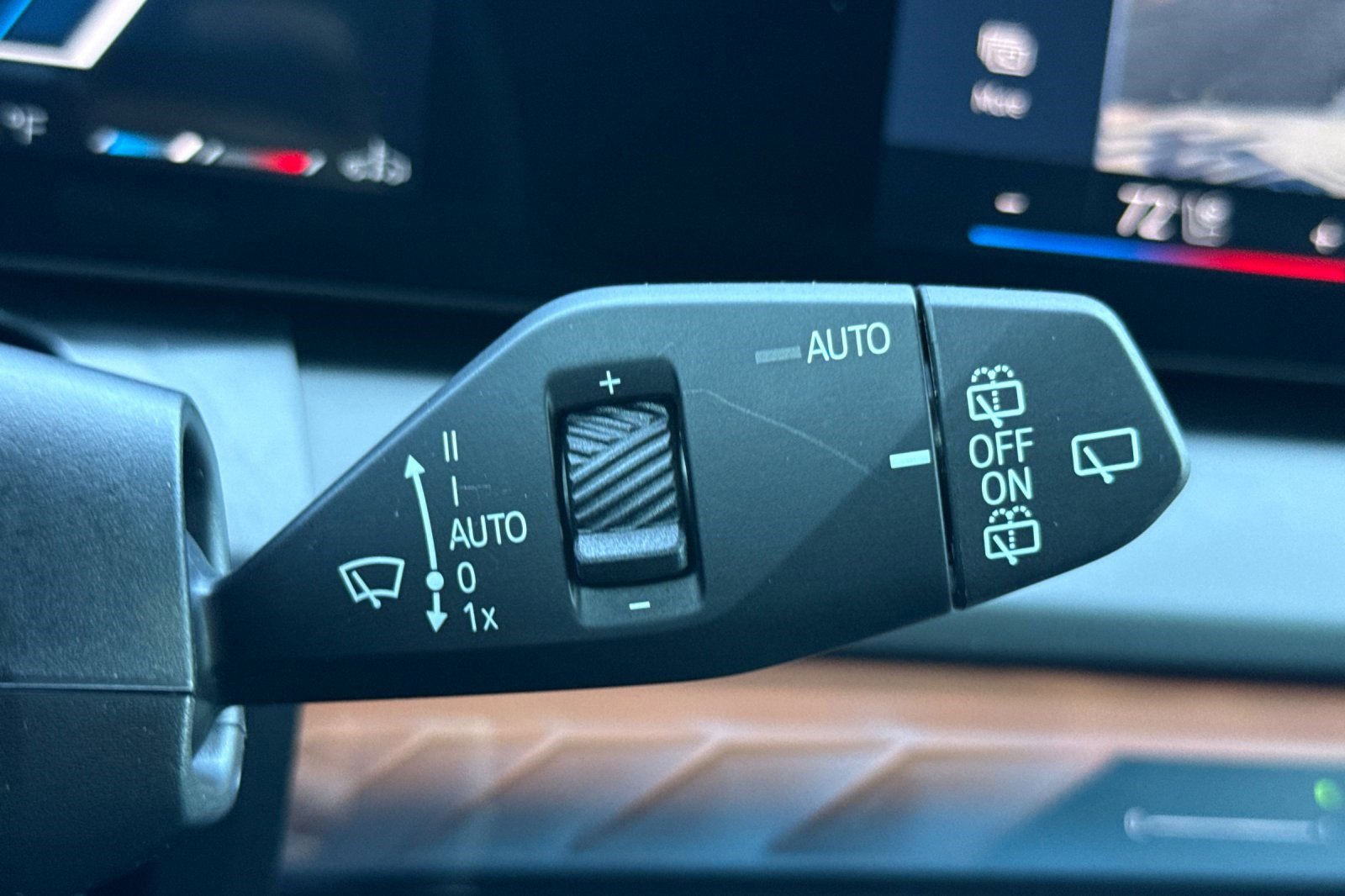 Used 2025 BMW X3 xDrive30i image 32