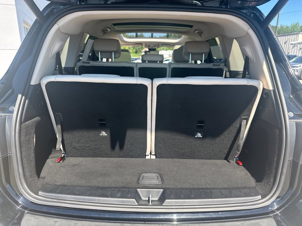 Used 2020 Mercedes-Benz GLB 250 4MATIC w/ Premium Package image 28