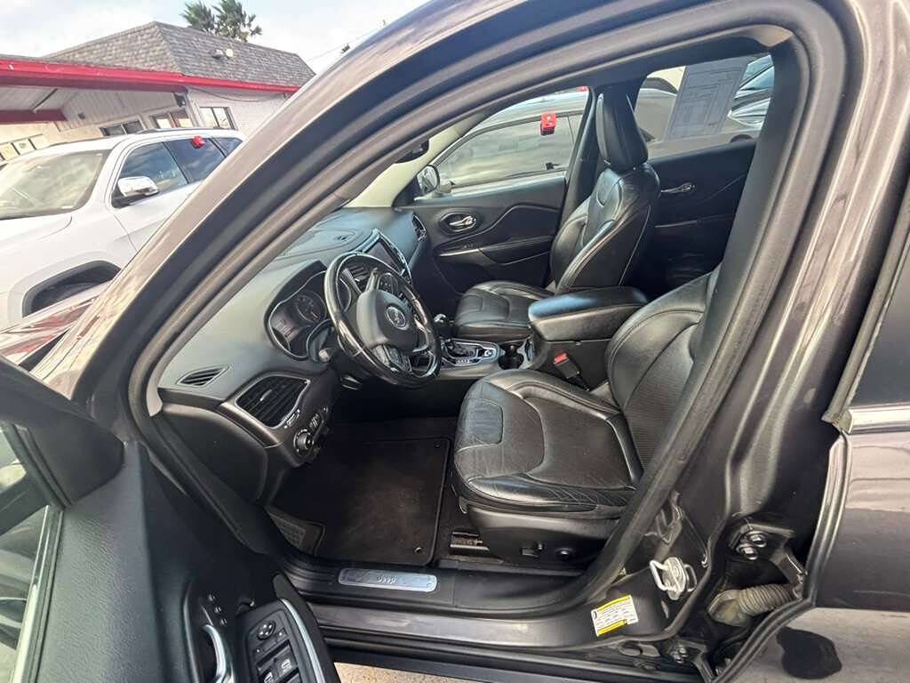 Used 2020 Jeep Cherokee Limited image 14