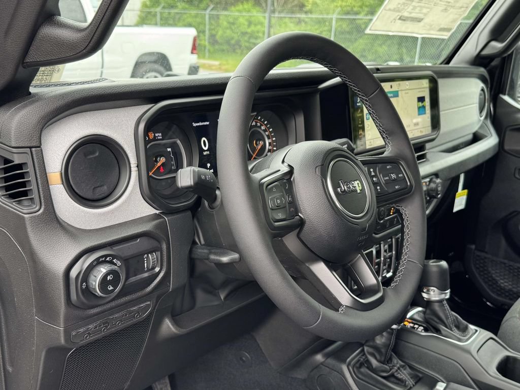 New 2026 Jeep Gladiator Sport AWD/4WD image 2