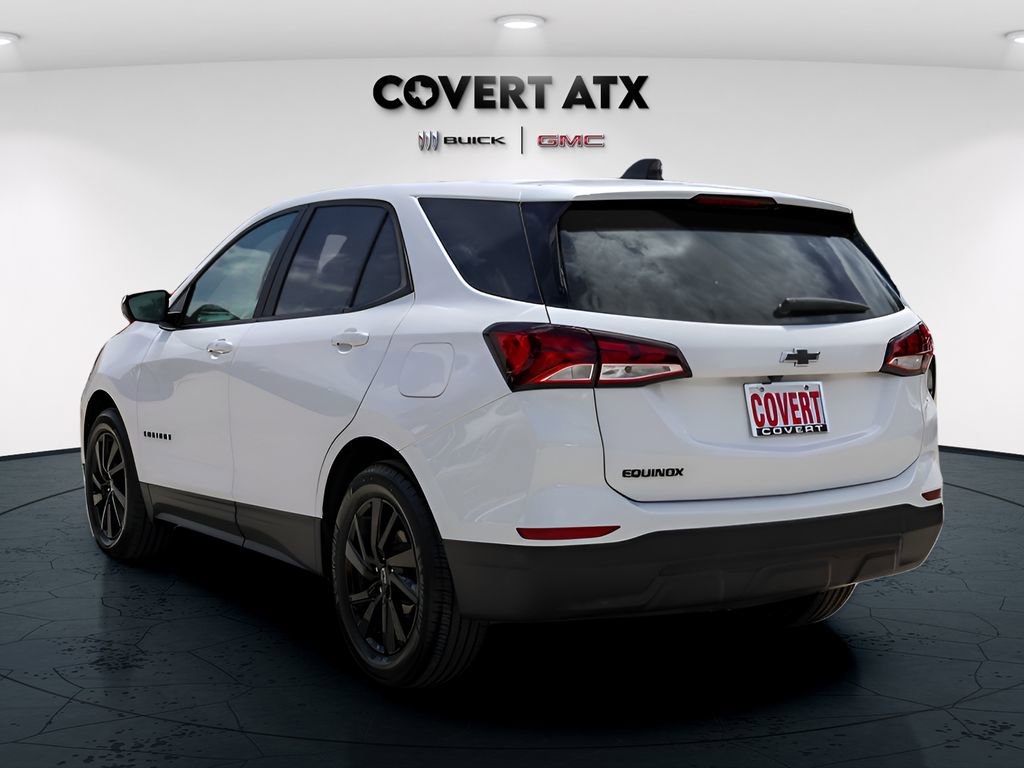 Used 2024 Chevrolet Equinox LS w/ LS Convenience Package FWD image 3