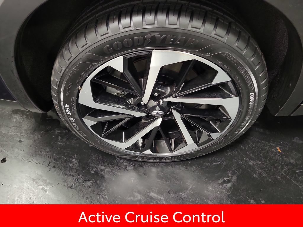 Used 2024 Mitsubishi Outlander SE AWD/4WD image 11