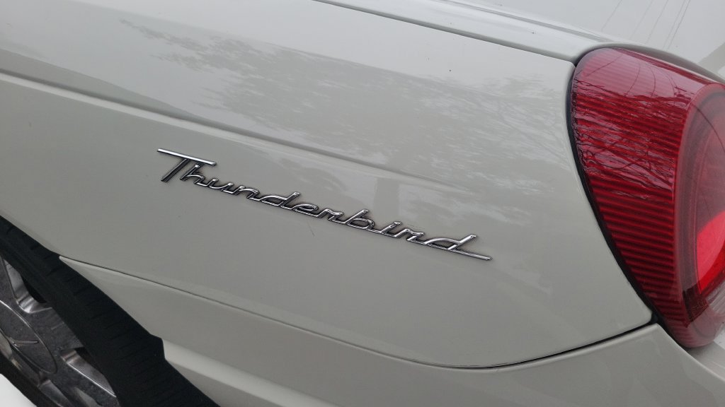 Used 2002 Ford Thunderbird RWD image 10