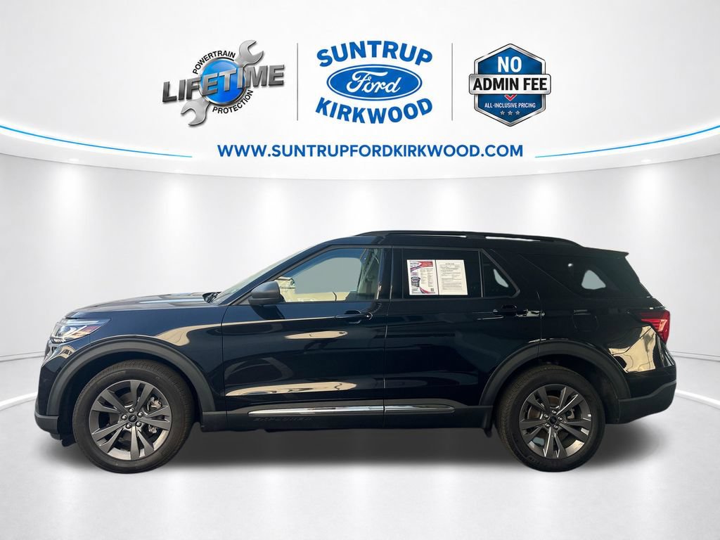 Used 2025 Ford Explorer Active w/ Active Comfort Package AWD/4WD image 2