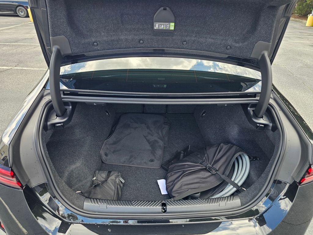 New 2026 BMW M5 w/ Carbon Package image 25