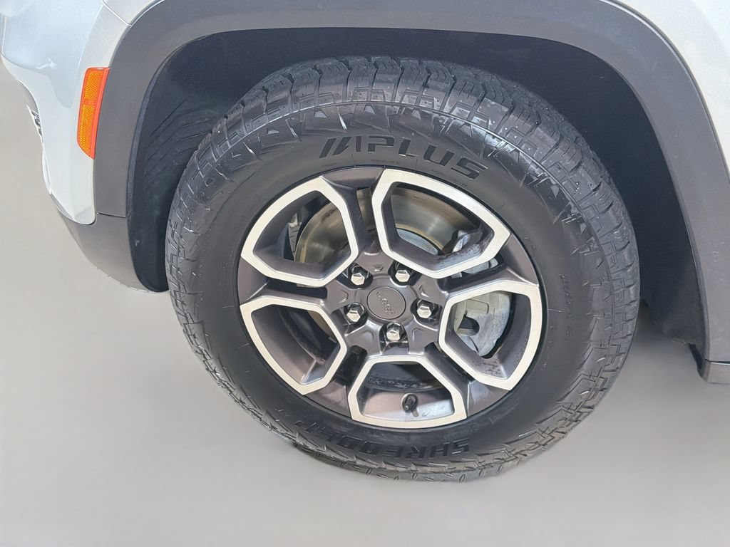 Used 2023 Jeep Grand Cherokee Trailhawk AWD/4WD image 33