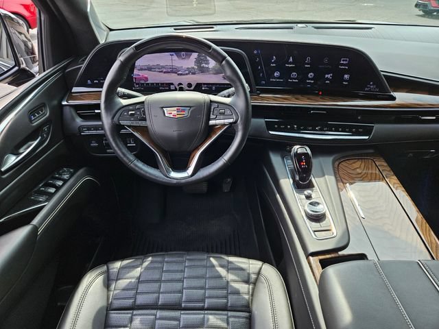 Used 2023 Cadillac Escalade Premium Luxury Platinum AWD/4WD image 12