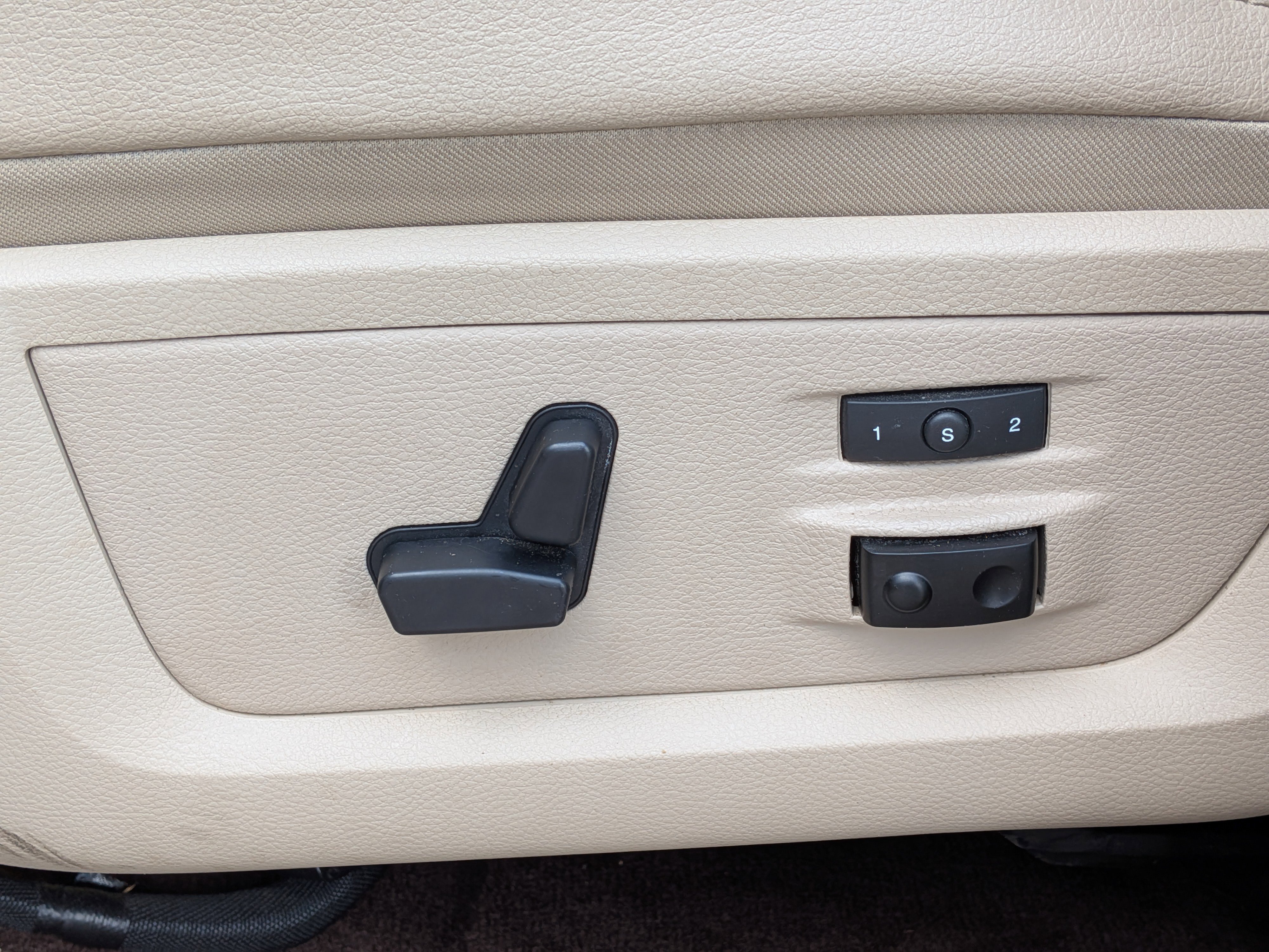 Used 2017 RAM 3500 Laramie image 20