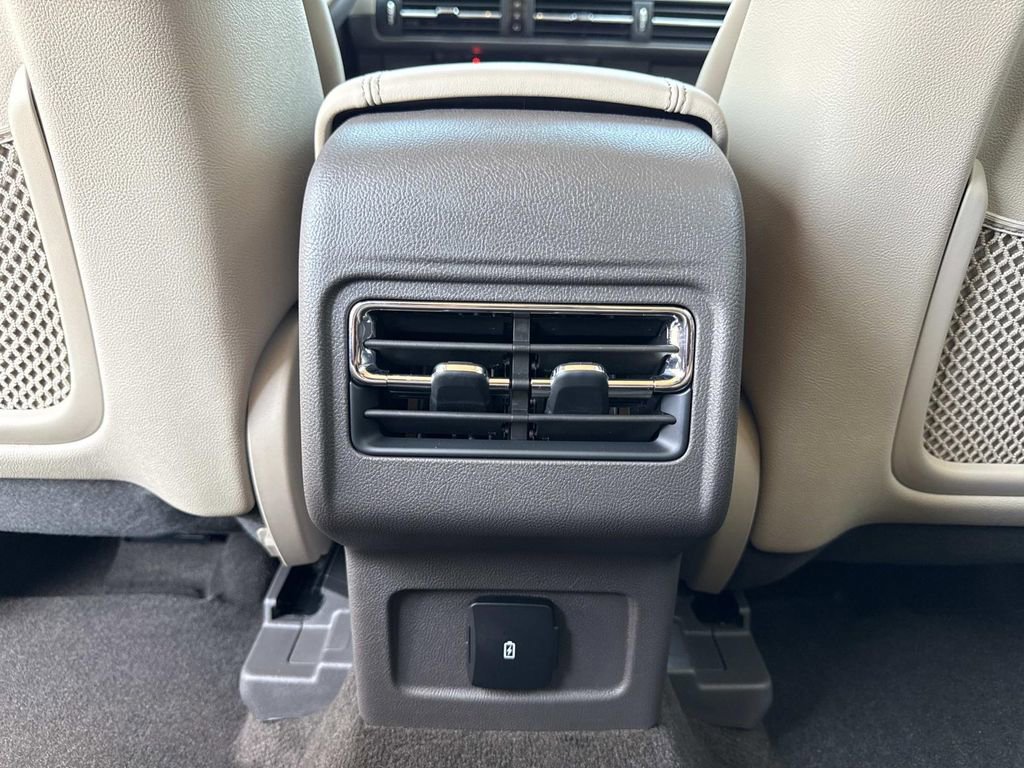 Certified 2020 Lincoln Corsair Reserve image 16