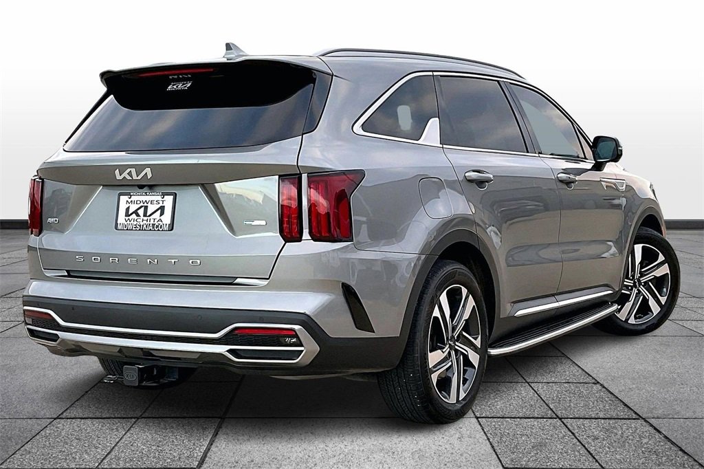 Certified 2022 Kia Sorento SX Prestige w/ Panoramic Sunroof Package image 13