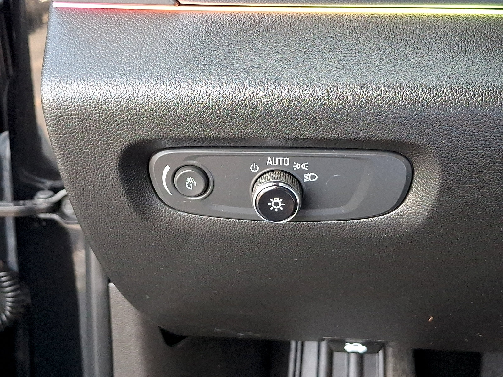 Certified 2022 Chevrolet Traverse LT AWD/4WD image 24