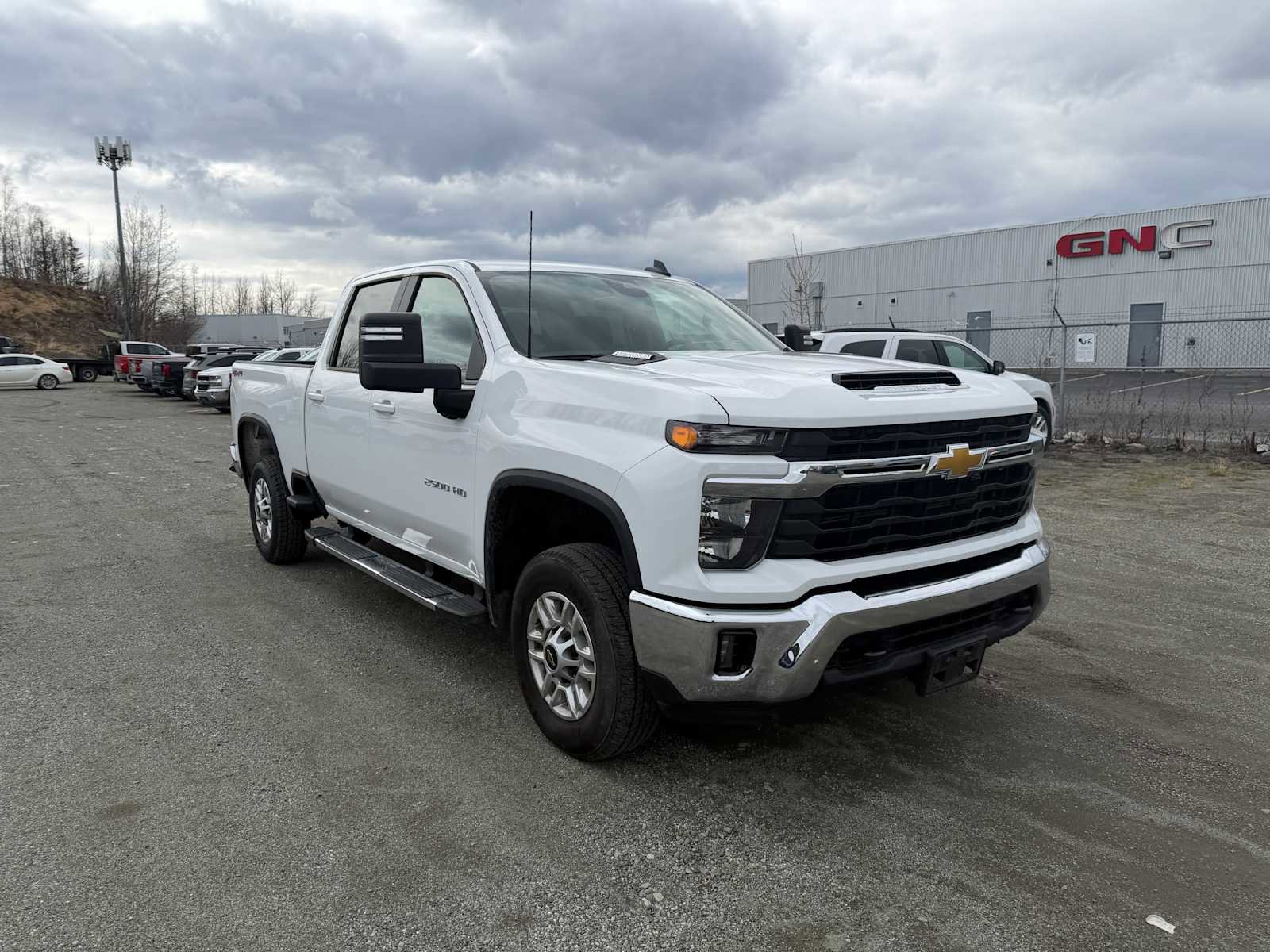 Used 2025 Chevrolet Silverado 2500 LT w/ Convenience Package AWD/4WD image 5