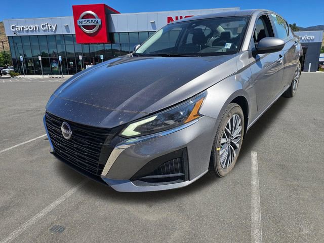 Used 2024 Nissan Altima 2.5 SV w/ SV Premium Package AWD/4WD image 3