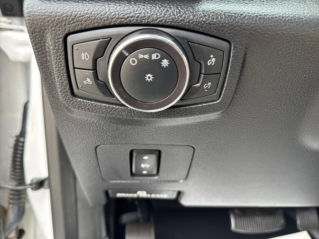 Used 2018 Ford F350 Lariat w/ Lariat Value Package AWD/4WD image 24