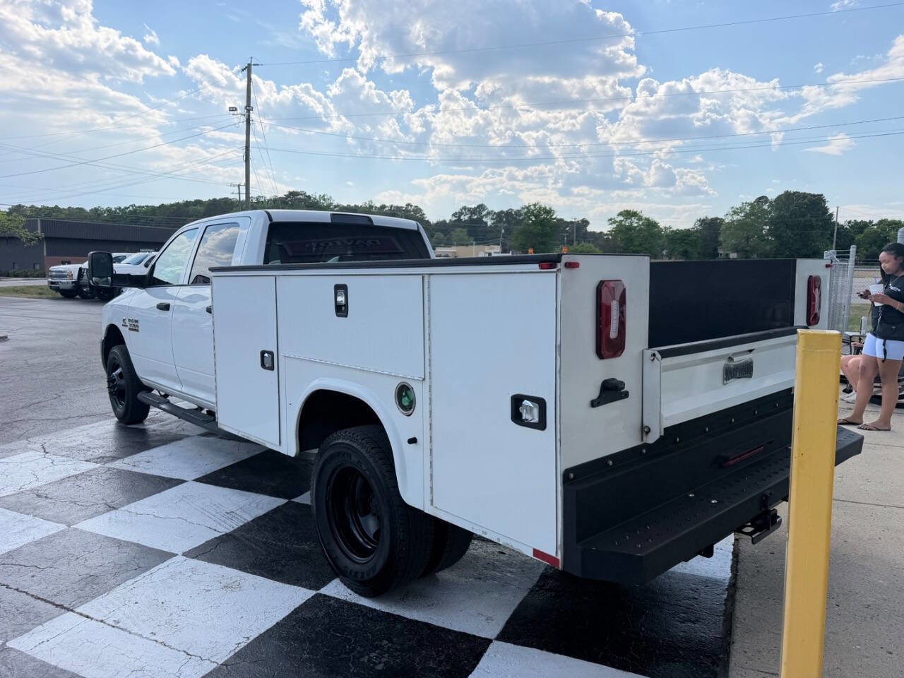 Used 2018 RAM 3500 Tradesman w/ Chrome Appearance Group AWD/4WD image 8