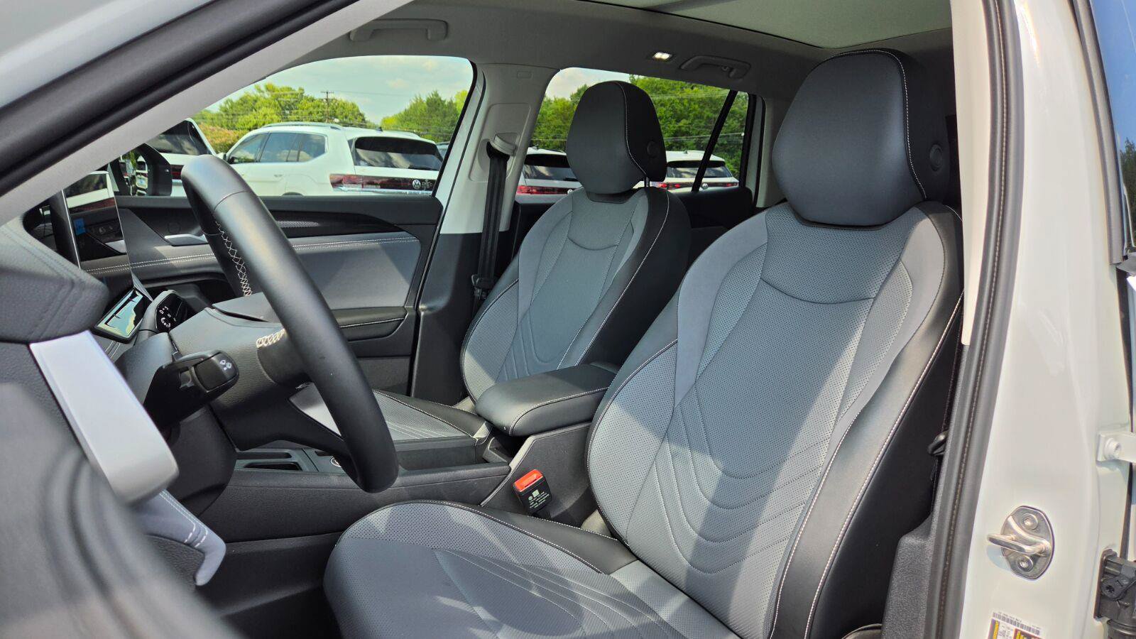 Certified 2026 Volkswagen Tiguan SE AWD/4WD image 20