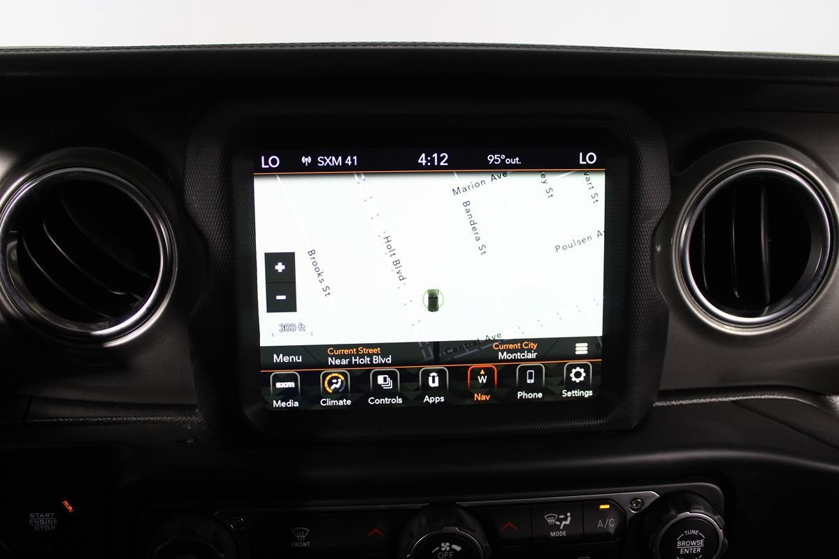 Used 2022 Jeep Wrangler Unlimited Sahara AWD/4WD image 15