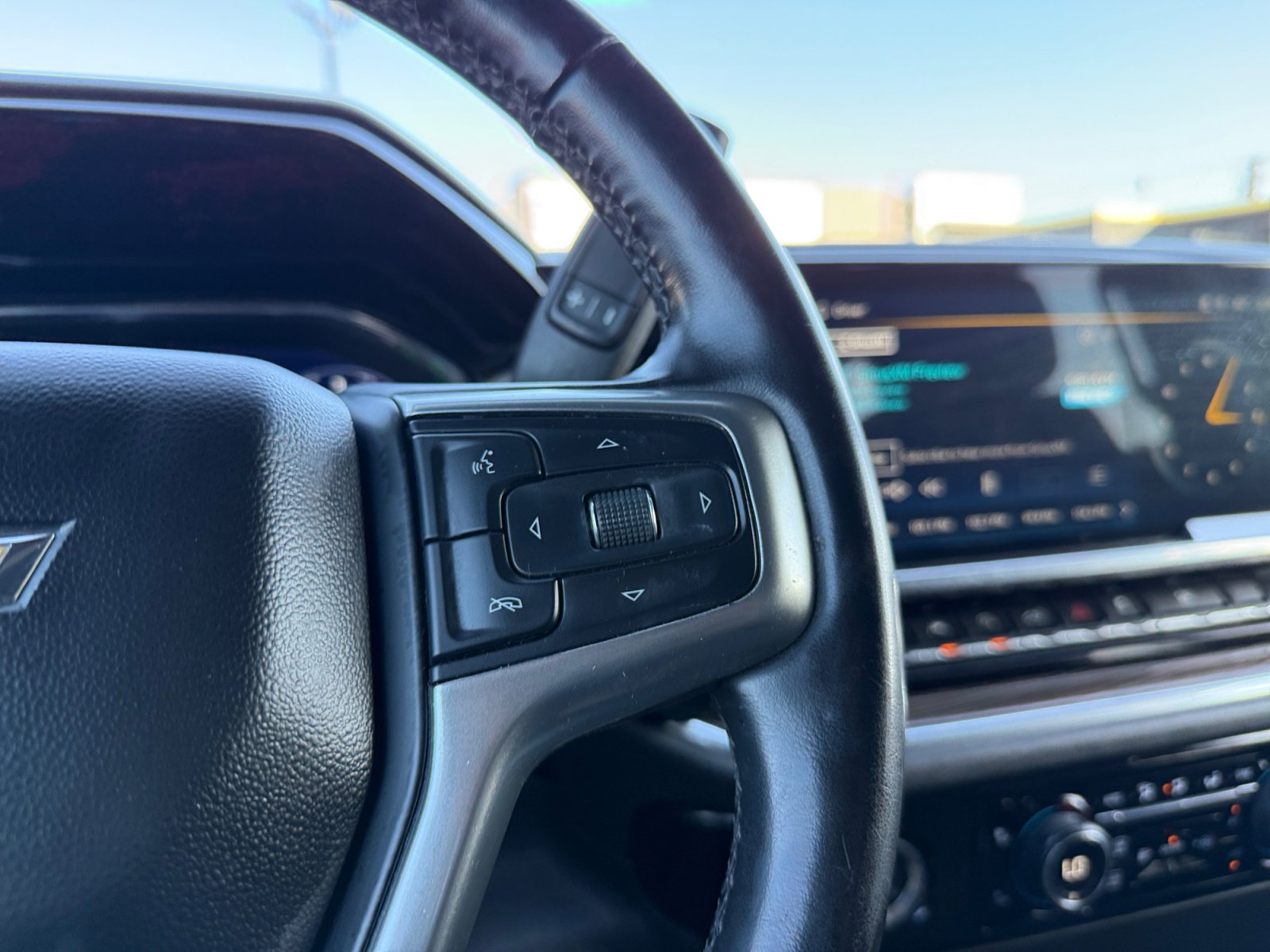 Used 2023 Chevrolet Silverado 1500 LT w/ Protection Package AWD/4WD image 19