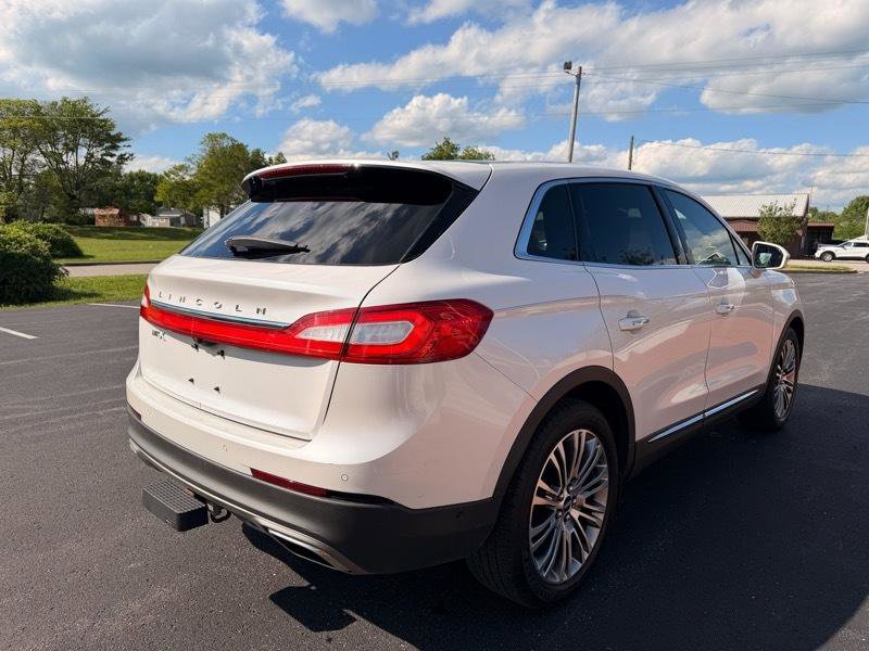Used 2016 Lincoln MKX Reserve w/ Luxury Package FWD image 6