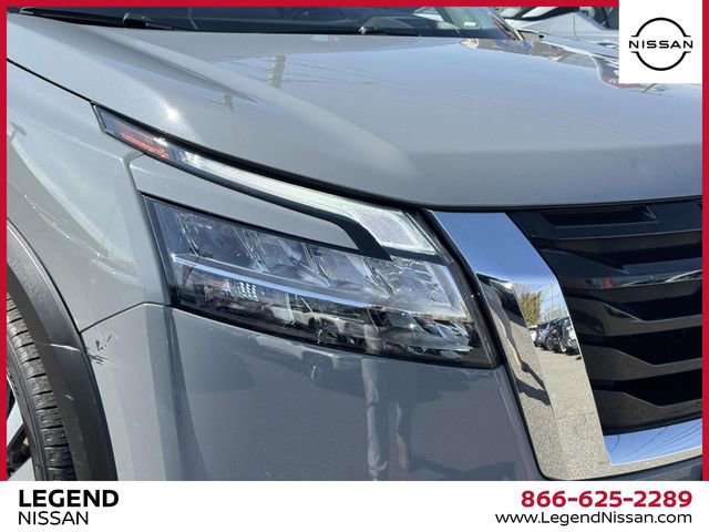 Used 2022 Nissan Pathfinder Platinum image 5