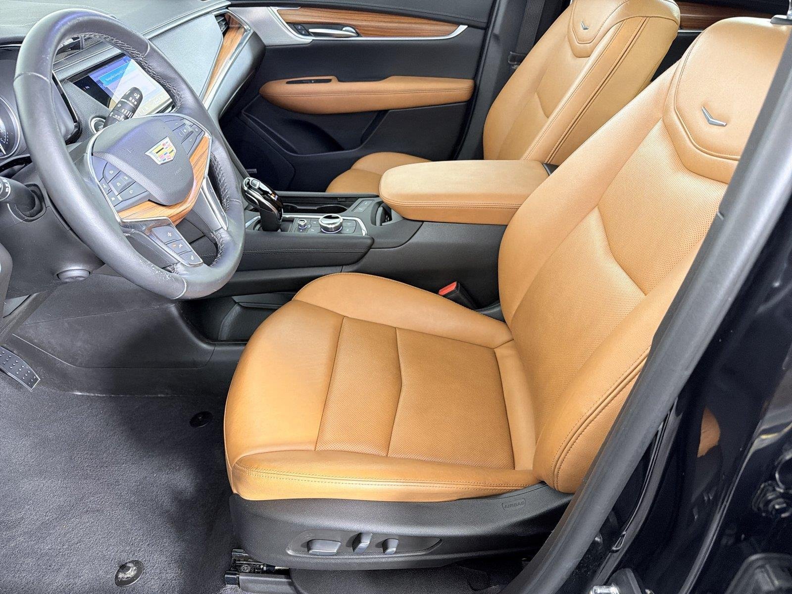Certified 2023 Cadillac XT5 Premium Luxury w/ LPO, Floor Liner Package FWD image 7