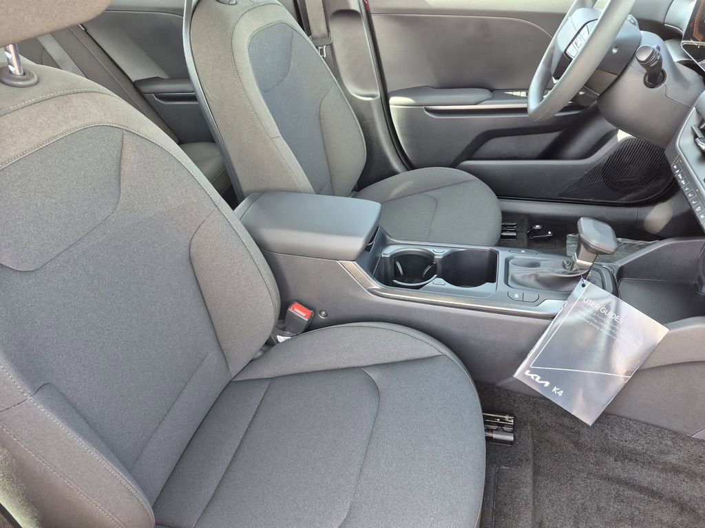 New 2026 Kia K4 LXS image 15