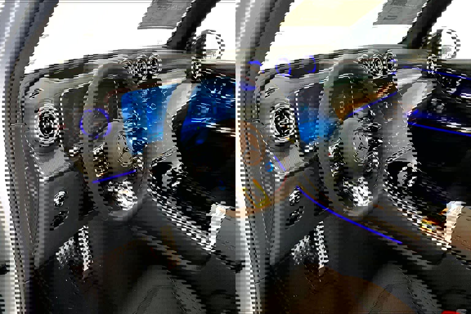 New 2026 Mercedes-Benz GLC 43 AMG 4MATIC image 10