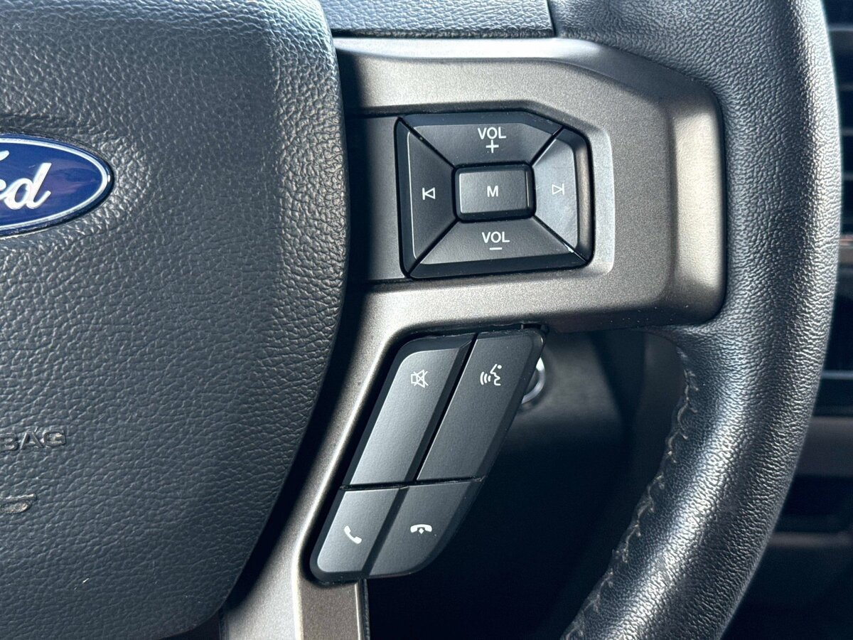 Used 2020 Ford Expedition XLT w/ Equipment Group 202A RWD image 28