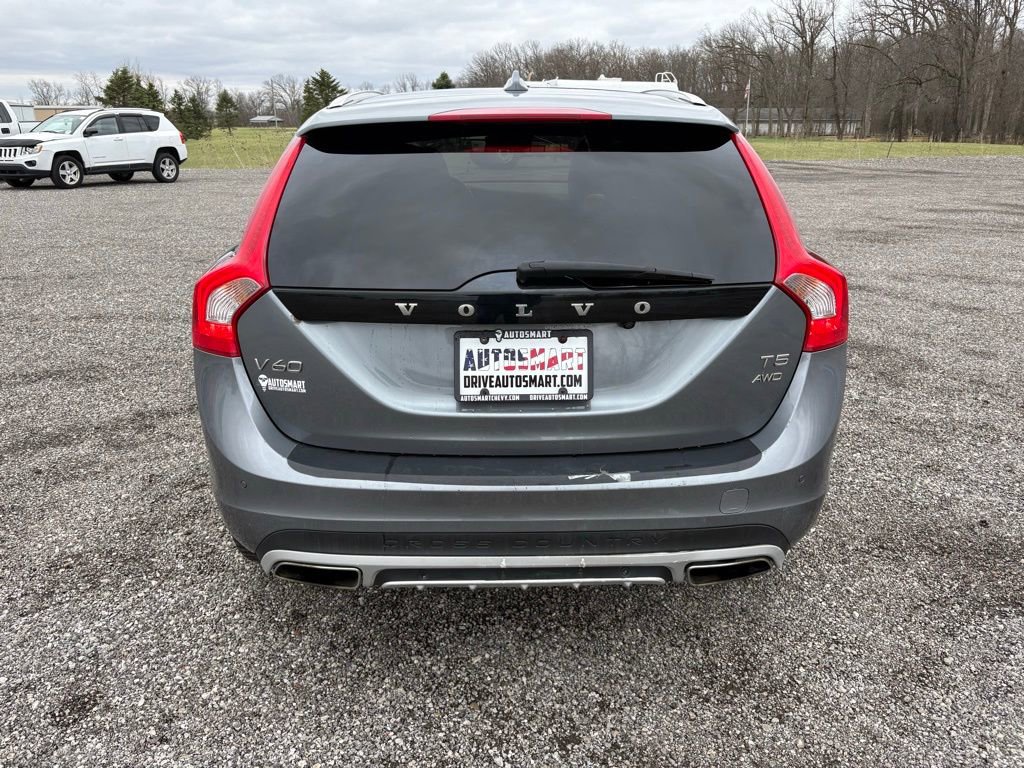 Used 2017 Volvo V60 T5 Cross Country w/ Convenience Package image 26