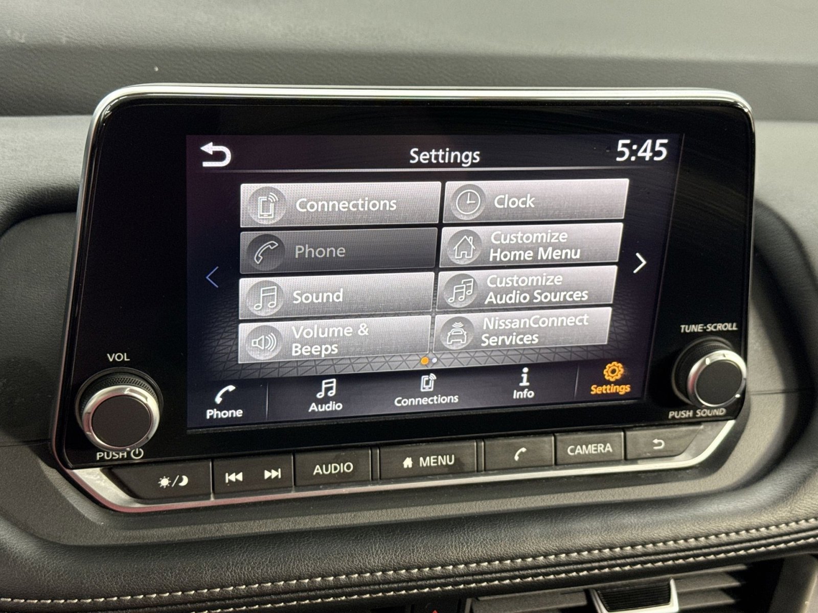 Used 2024 Nissan Rogue SV image 22