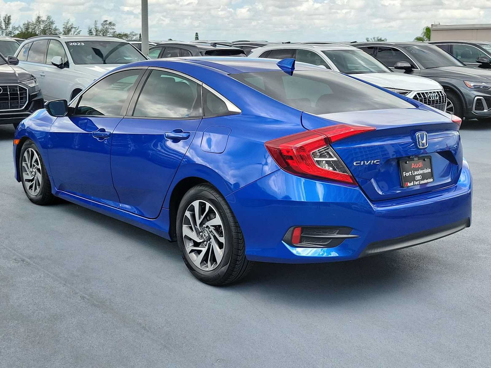 Used 2017 Honda Civic EX image 4