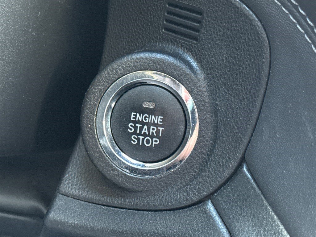 Used 2022 Subaru Outback Limited image 29